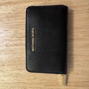 MICHAEL KORS
Ladies Small Pebble Leather Card Case Wallet